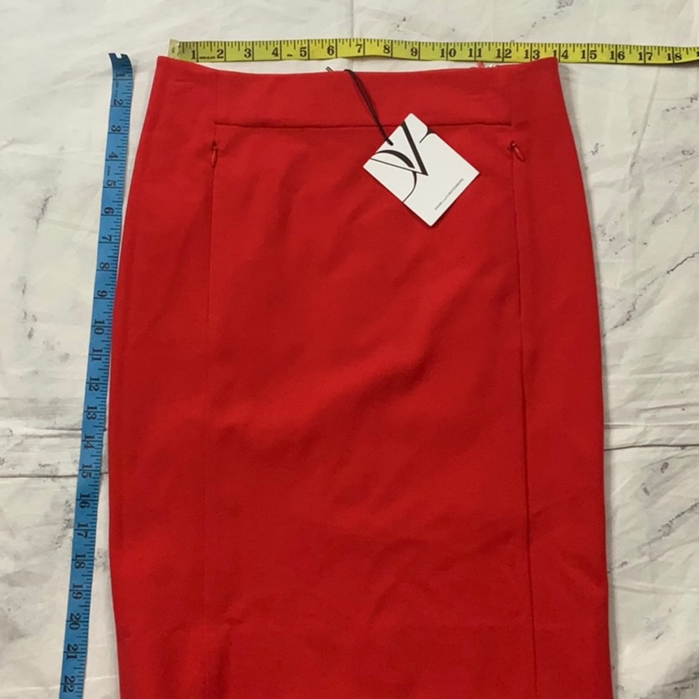 DVF RED lined NWT PENCIL Skirt - Picture 4 of 10